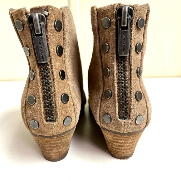 Vince Camuto Cinza Ankle Boots Womens 7M Brown Suede Tan Booties Metal Studs - Picture 5 of 9